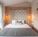Willerby Vogue Classique holiday home for sale at Pearl Lake Country Holiday Park, Herefordshire. Master bedroom photo