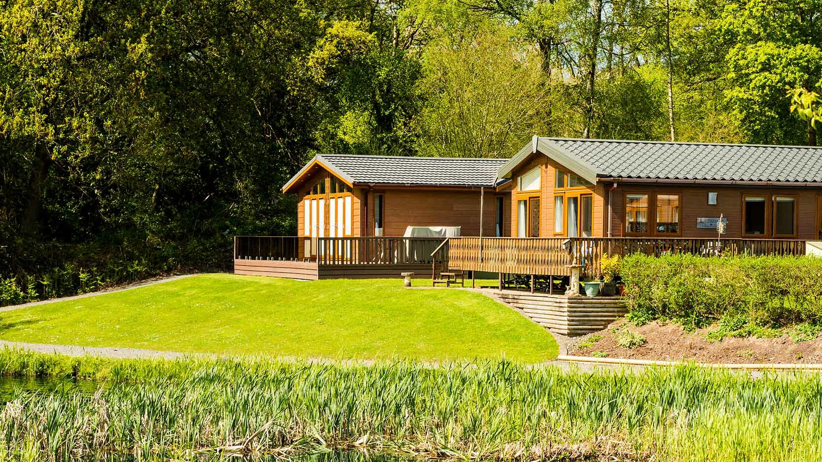 Discover-Parks-for-sale-aspect-ratio-16-9