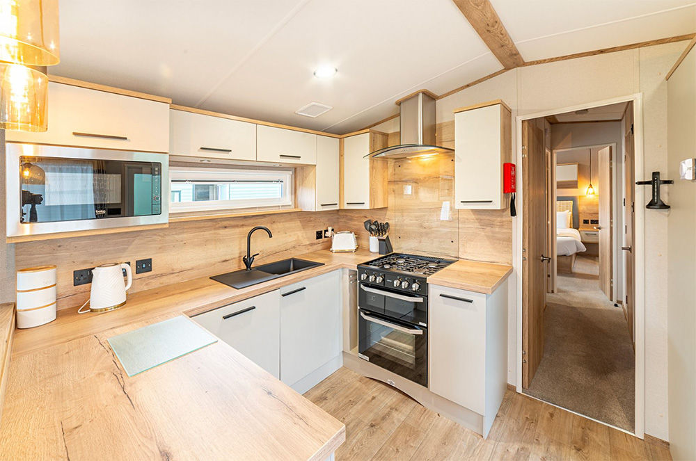 Classic Holiday Home Kitchen - Discover Parks