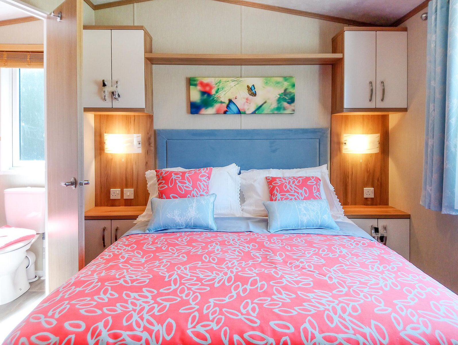 Classic Lodges Bedroom - Discover Parks