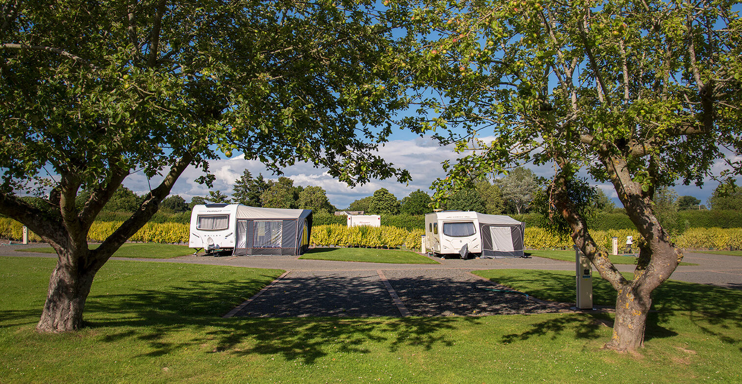 Hard-standing-fully-serviced-touring-Discover-Parks-aspect-ratio-1514-784