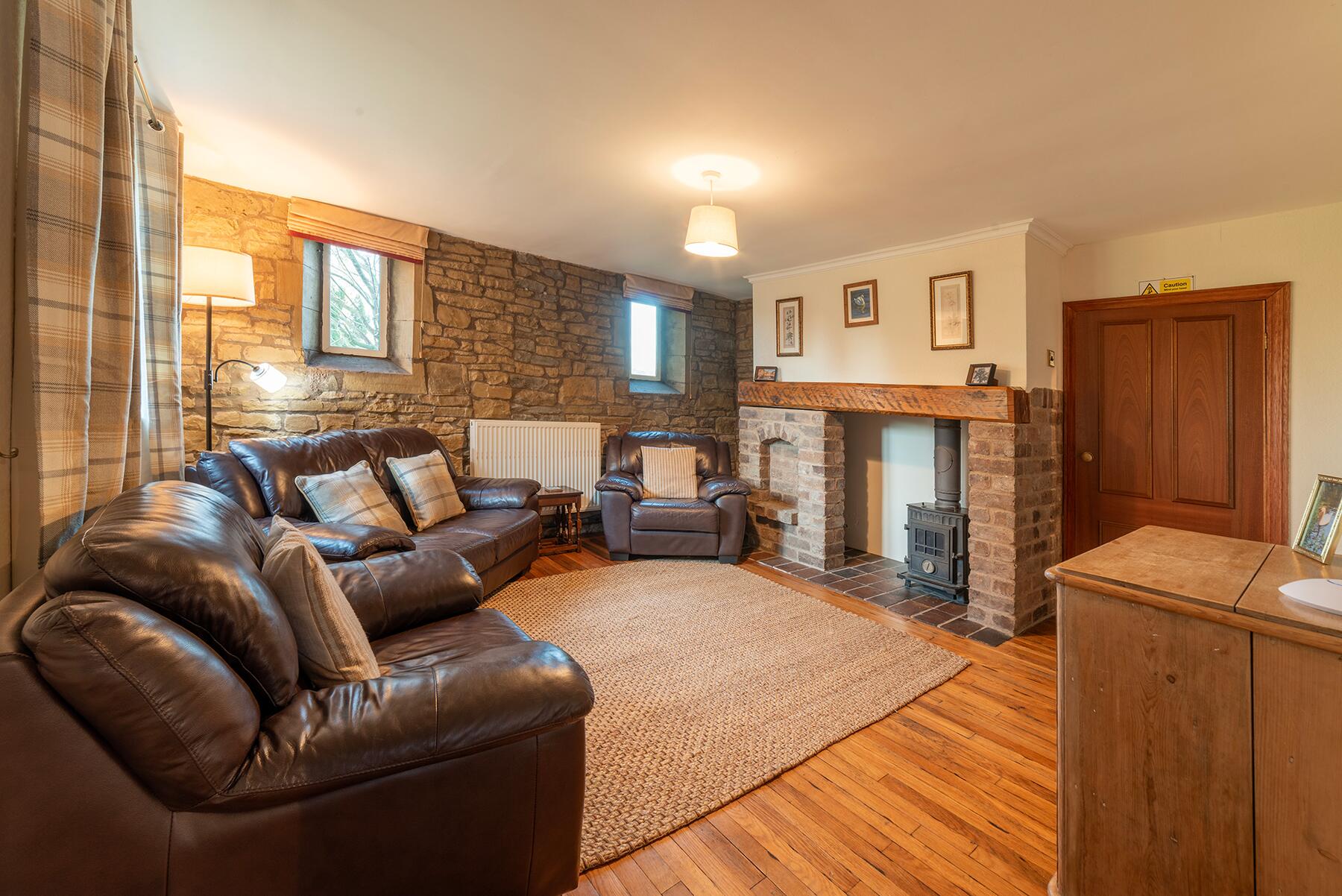 Stables Holiday Cottage 1 - Discover Parks
