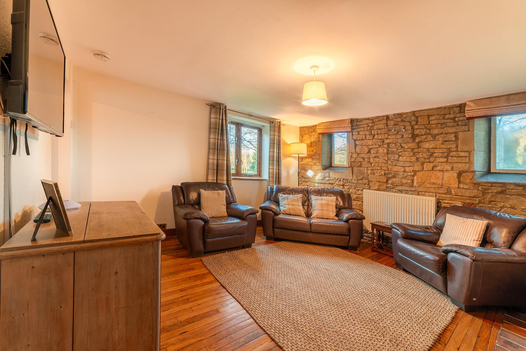Stables Holiday Cottage 3 - Discover Parks