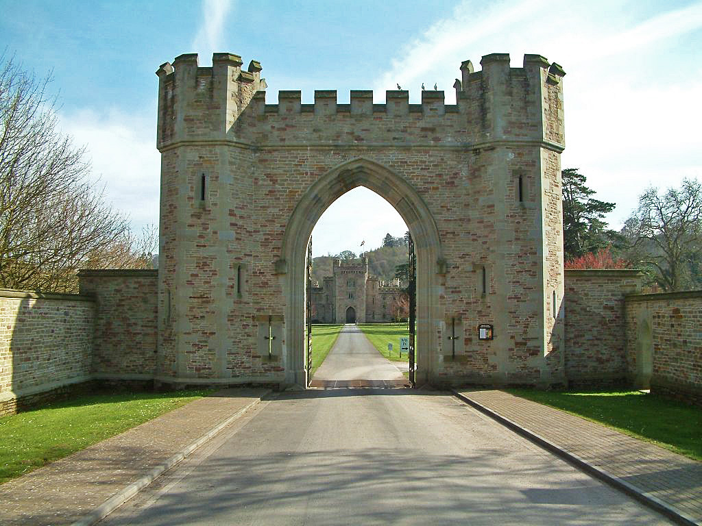 Hampton Court Castle & Gardens entrance photo