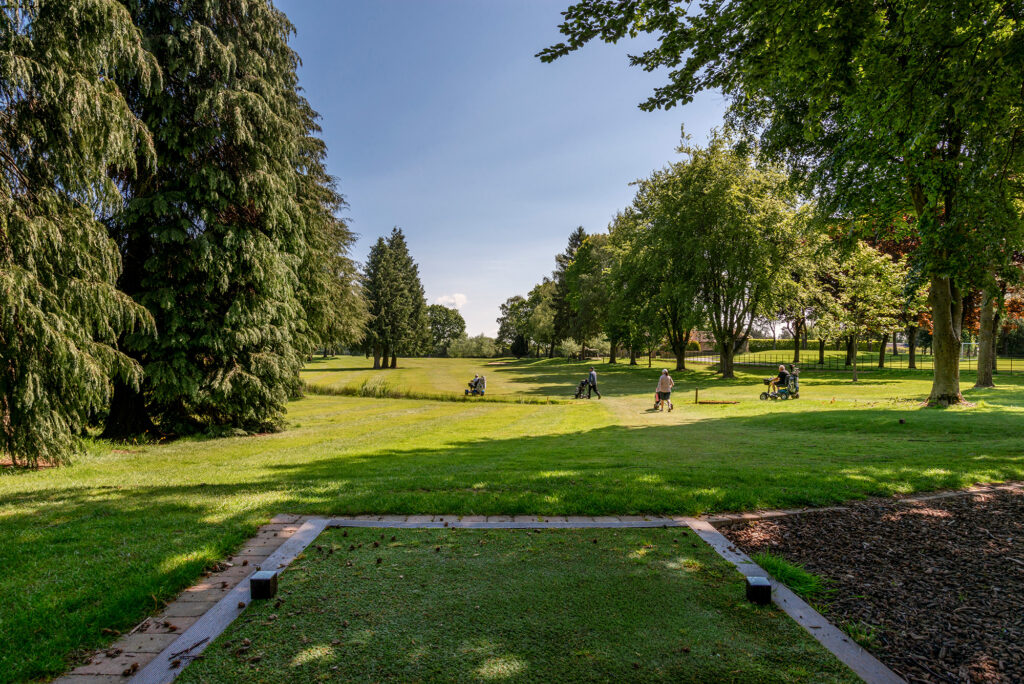 Caravan park with golf course. Photo of hole 1