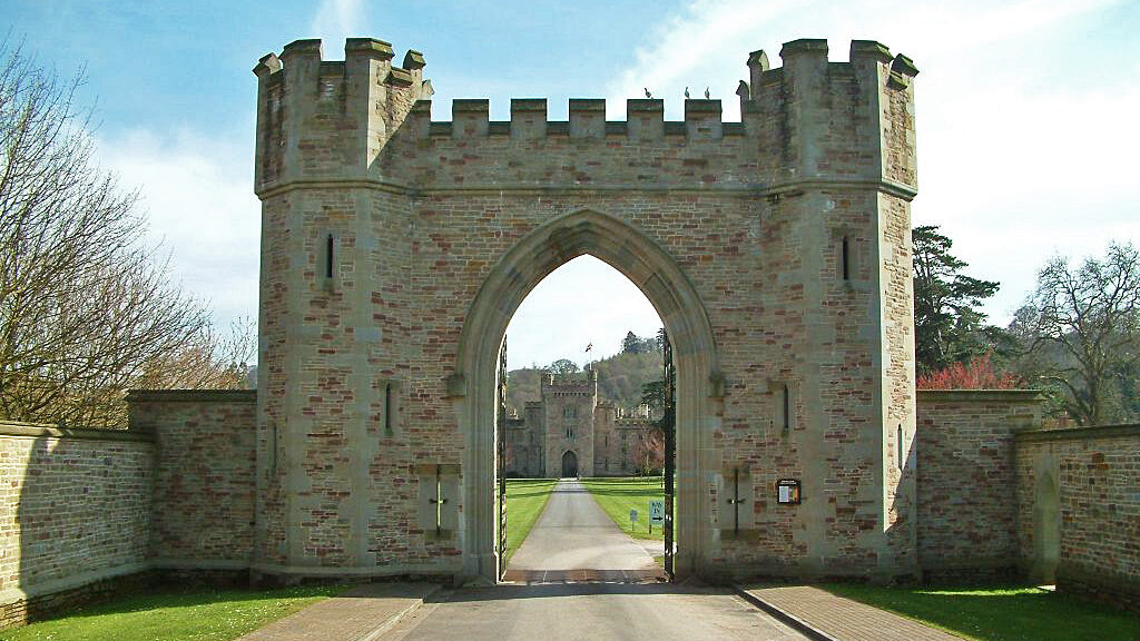 Hampton Court Castle & Gardens entrance photo