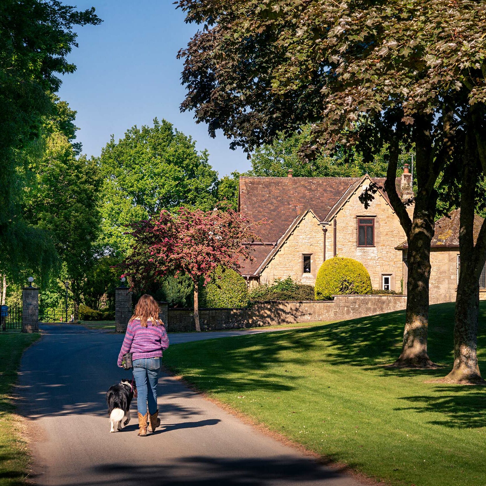 Luxury-Cottages-Discover-Parks-aspect-ratio-1-1